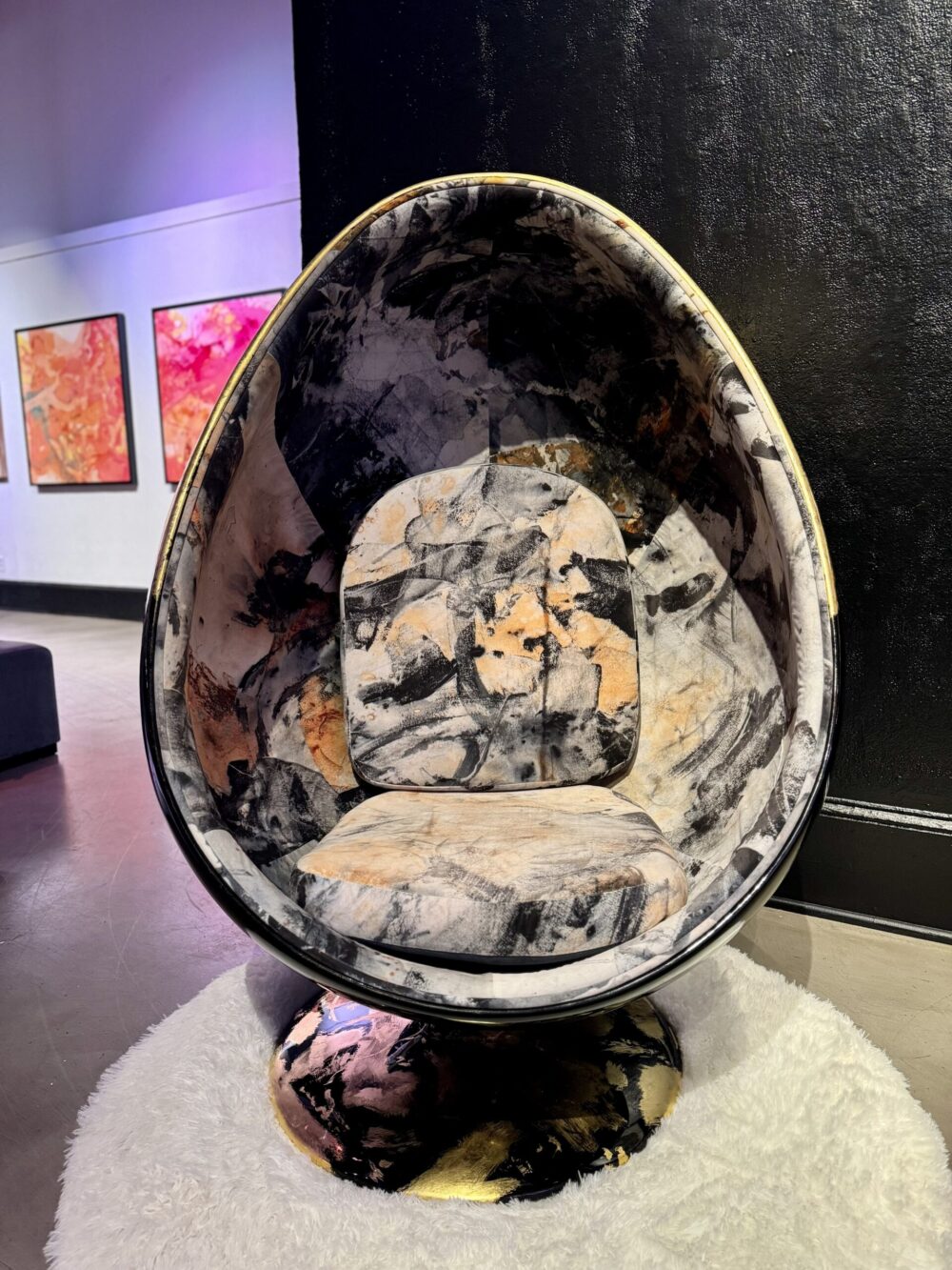 THRONE