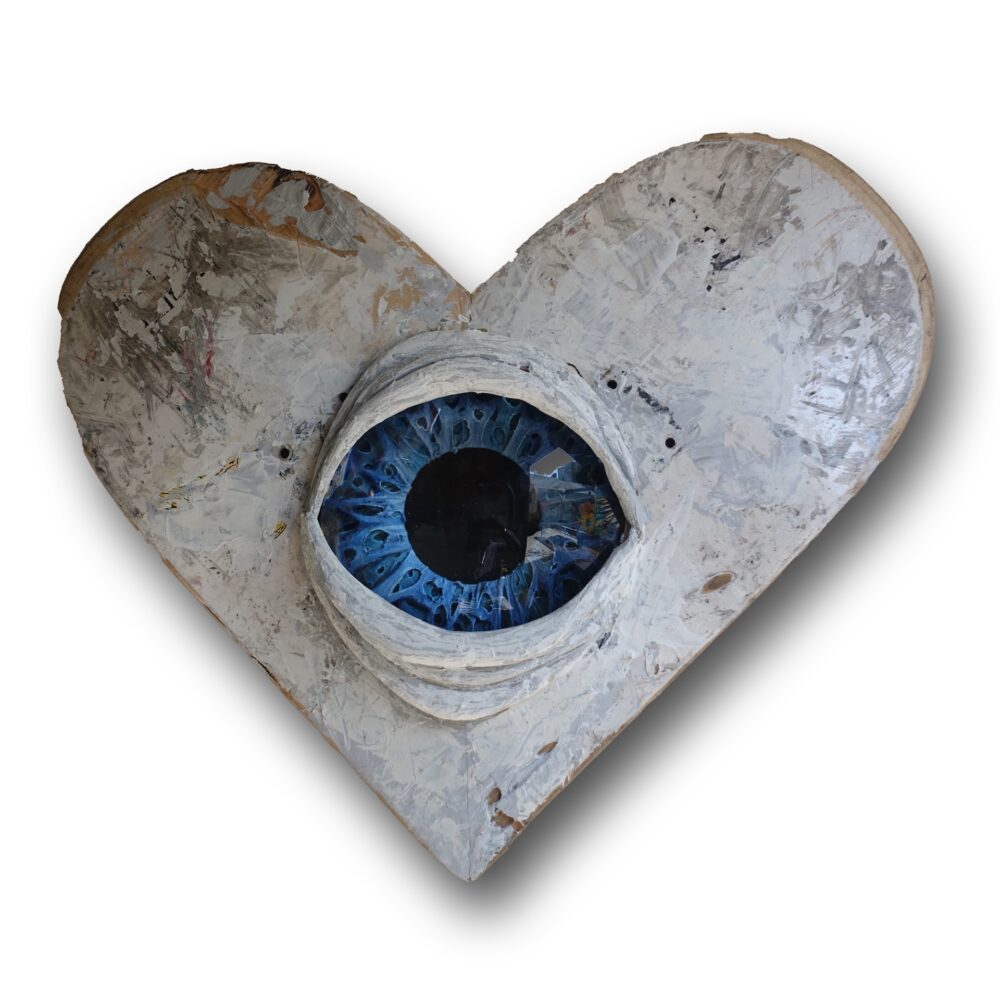 Eye Heart White